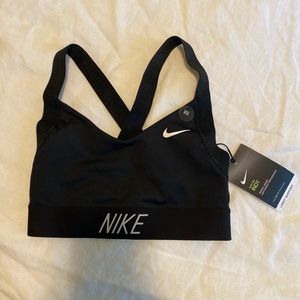 NWT - XS - Nike Sports Bra